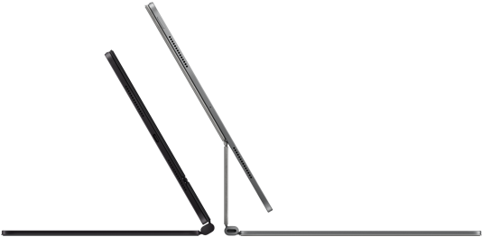 2 iPad Pro fixés au Magic Keyboard, vue latérale, profil fin, noir sidéral avec haut-parleurs et port USB-C, inclinés à mi-ouverture, argent, ouverts, inclinés vers l’arrière pour montrer le design suspendu de type cantilever du clavier, les hauts-parleurs et le micro