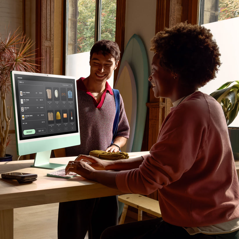 iMac_M4_Chip_2-port_24-in_Silver_PDP_Image_Position_8__CAEN