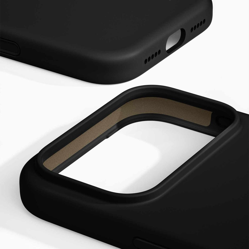 Ideal of Sweden Silicone Case with MagSafe for iPhone 17 Pro - Black