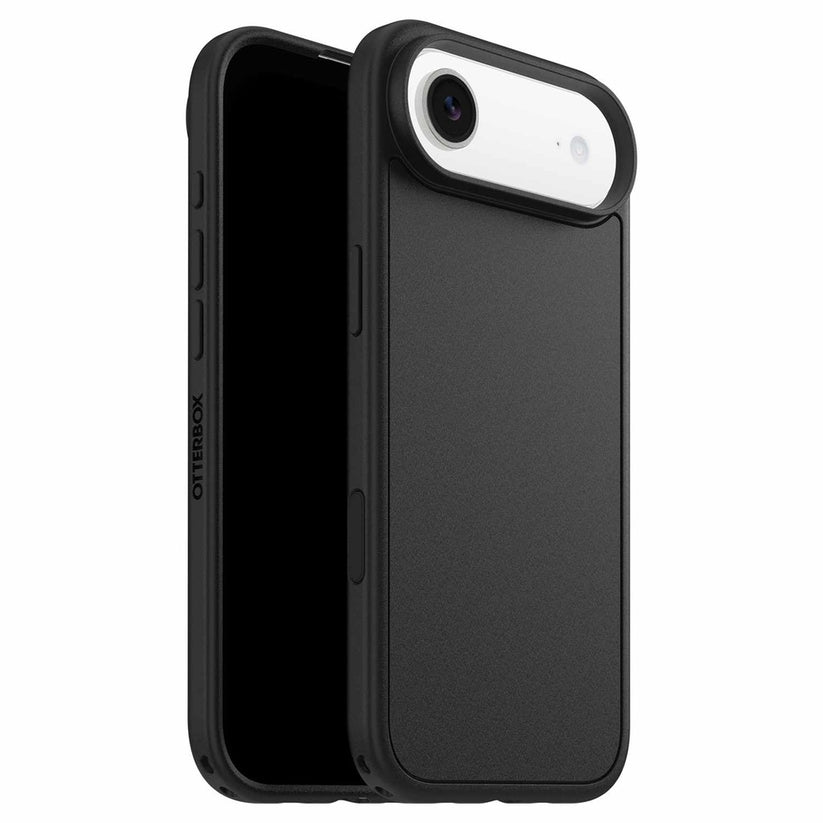 PanzerGlass Ultra-Wide Fit Screen Protector for iPhone 15/16
