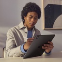 Apple 13-inch iPad Pro (M5)
