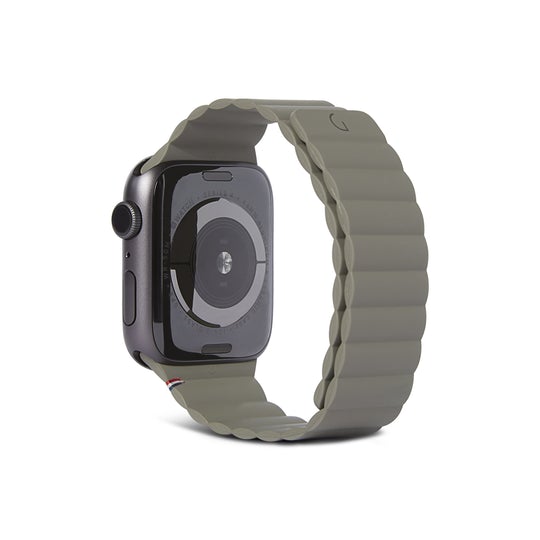 Decoded Silicone Magnetic Traction Strap for Apple Watch 38/40mm - Olive