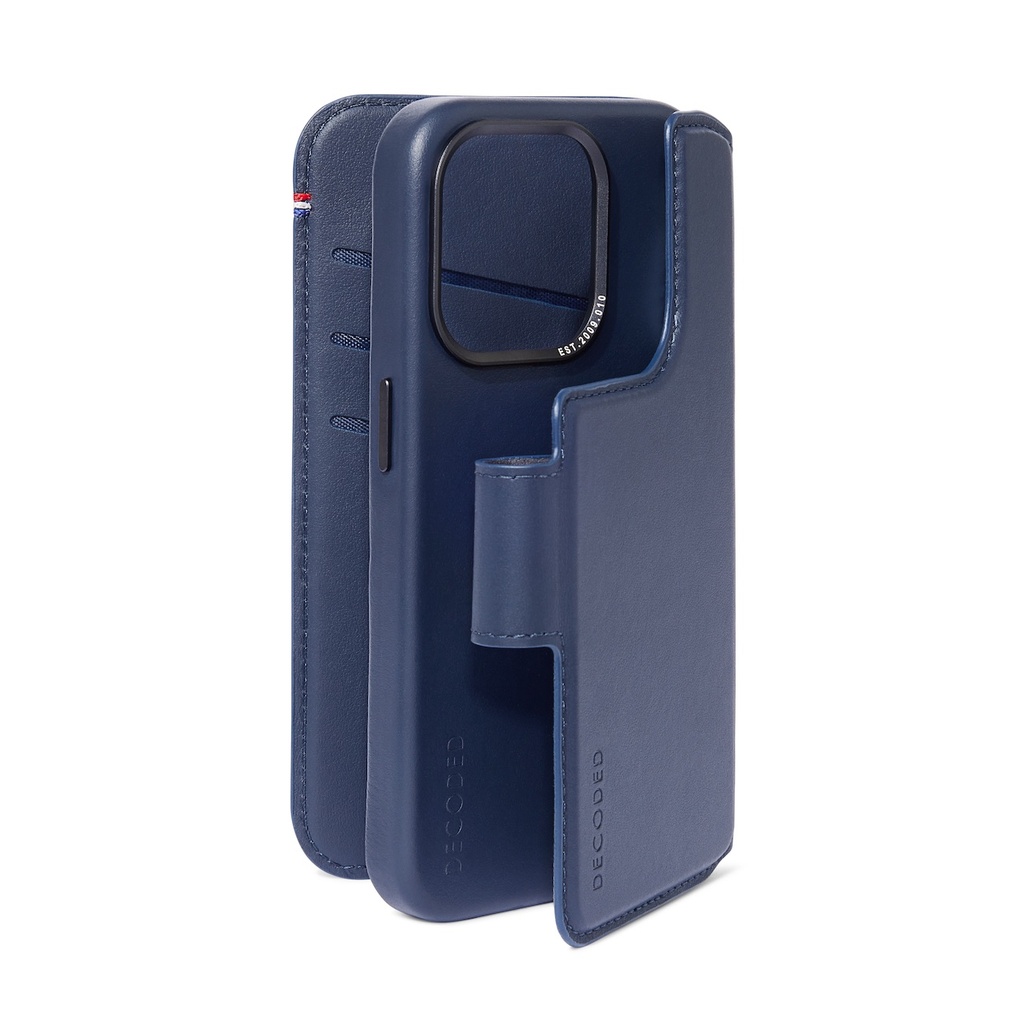 Decoded Leather Detachable Wallet with MagSafe for iPhone 15 Pro Max - Navy